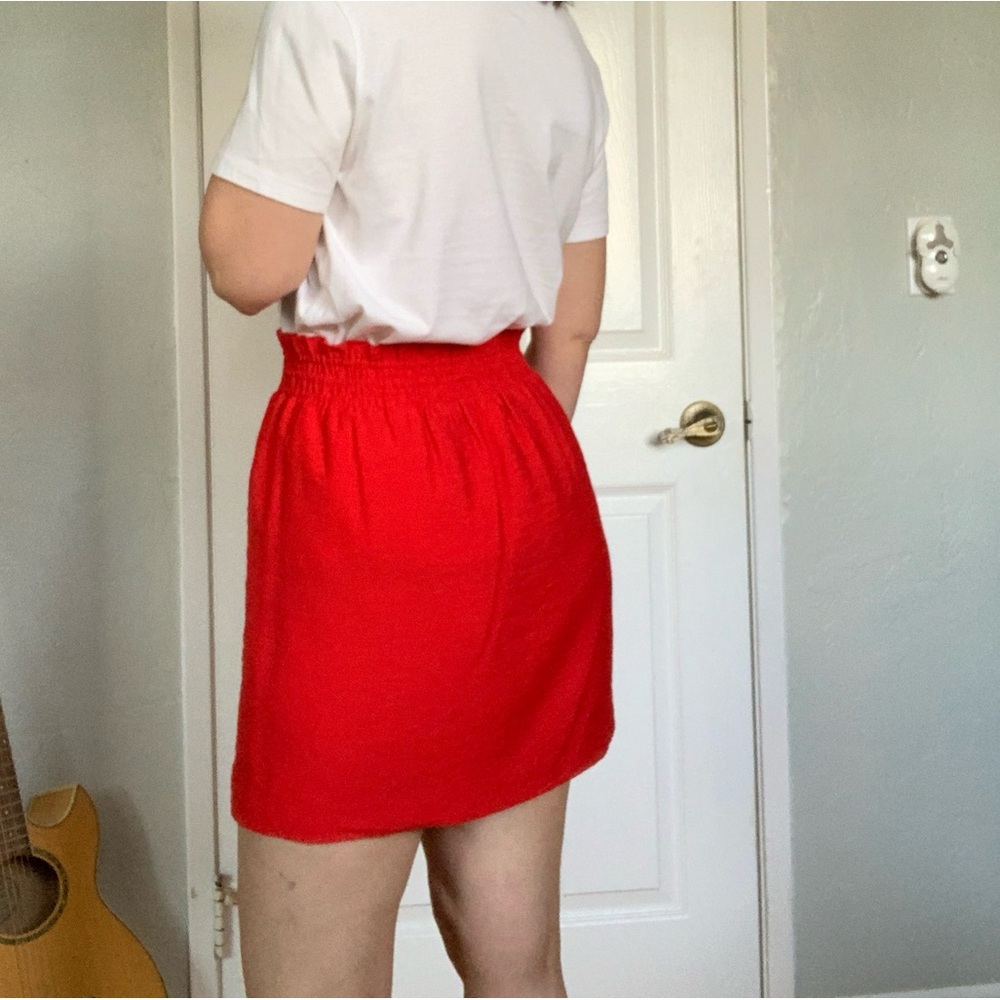 J. Crew red paperbag mini skirt, size 4 - Picture 5 of 13